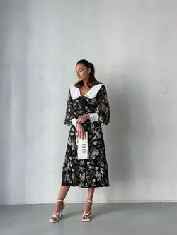 Жіноча шифонова сукня VENETTA з білим комірцем довжини міді з квітковим принтом чорного кольору